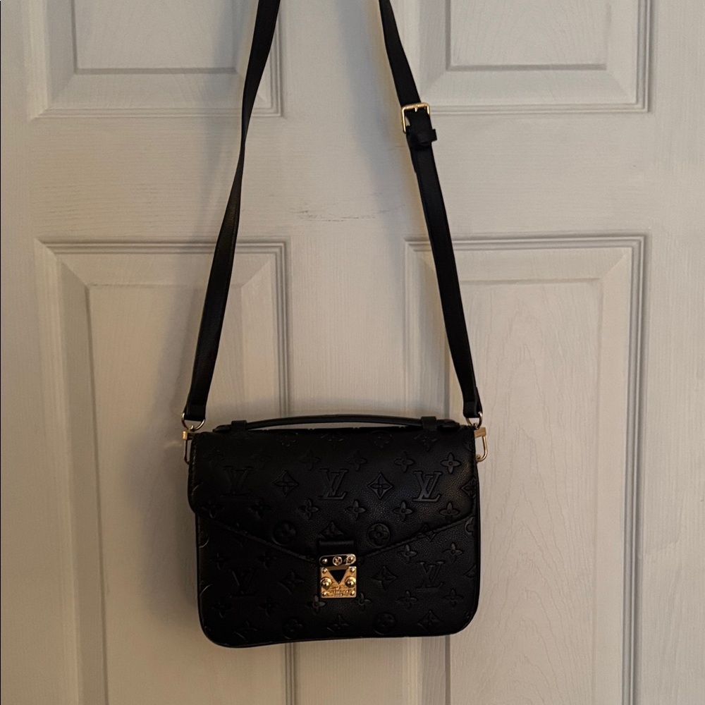Loui$ Vuitton Black Designer Crossbody Bag